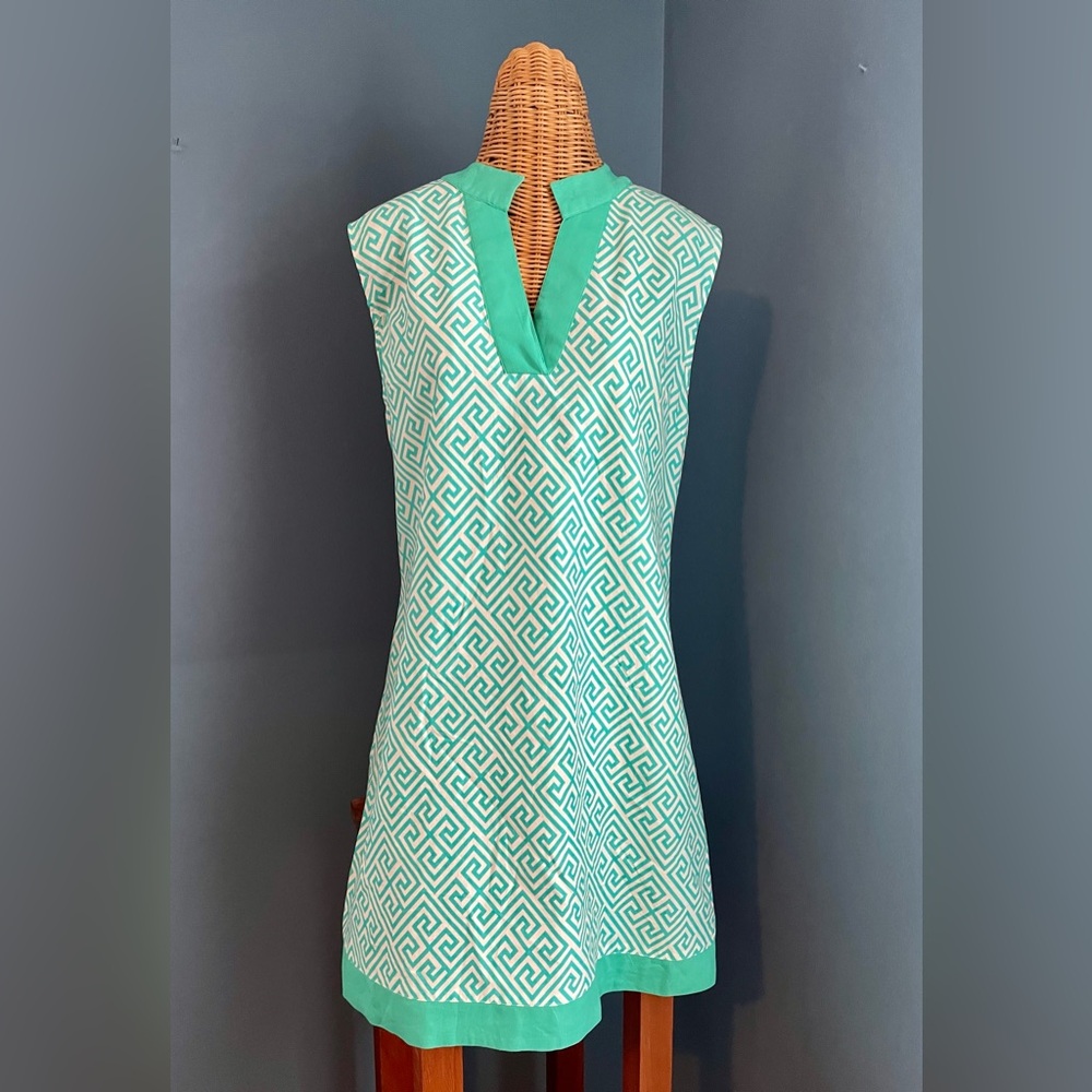 Blossom Boutique sleeveless v-neck cotton summer dress. Green and white. Size XL